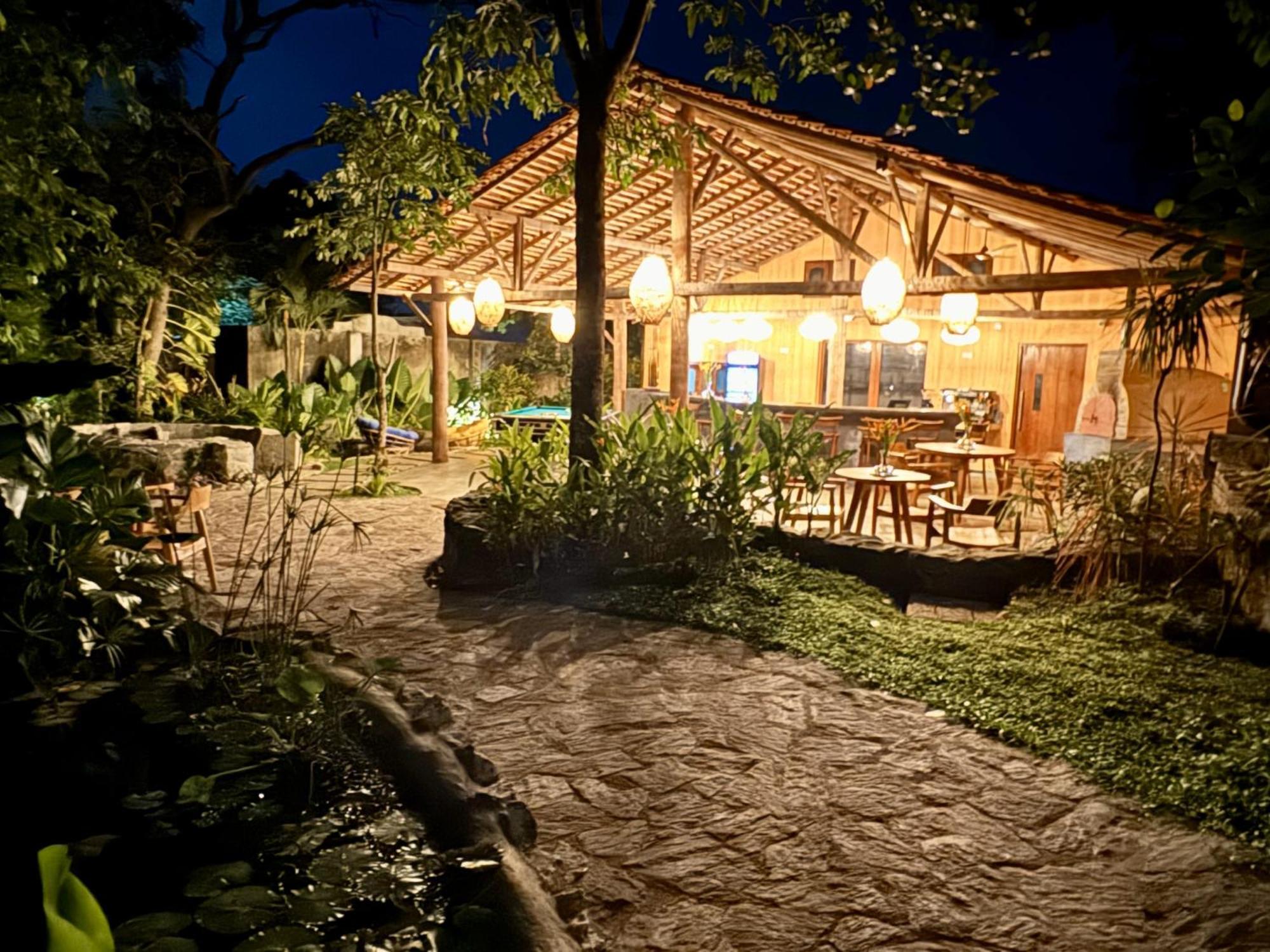 Coastline Mirissa Boutique Hotel And Spa Εξωτερικό φωτογραφία